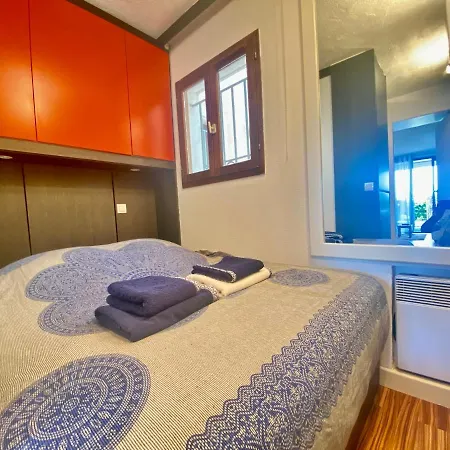 Διαμέρισμα Le Delacroix 2 By Scls Locations